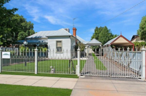 Francis Retreat- Echuca Holiday Homes